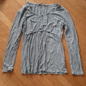 Nursing long sleeve shirt